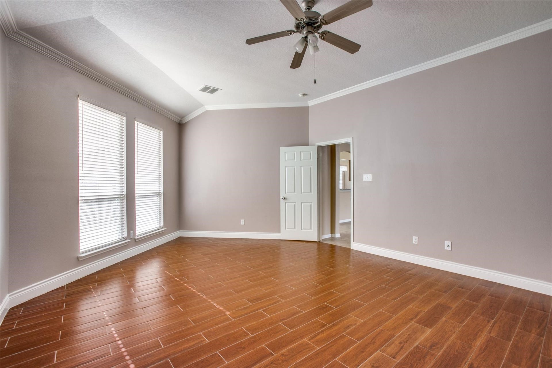 9907 Valance Way, Conroe, TX 77385 Master bedroom no carpet!