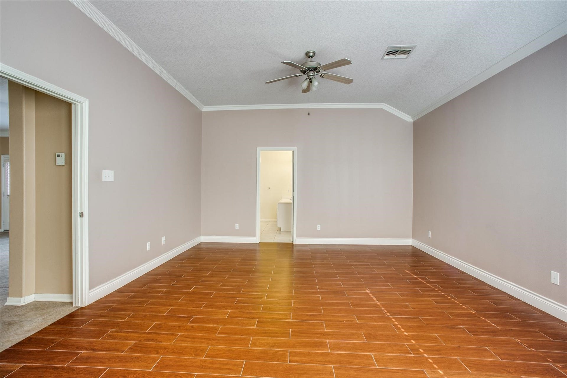 9907 Valance Way, Conroe, TX 77385 Master bedroom downstairs!