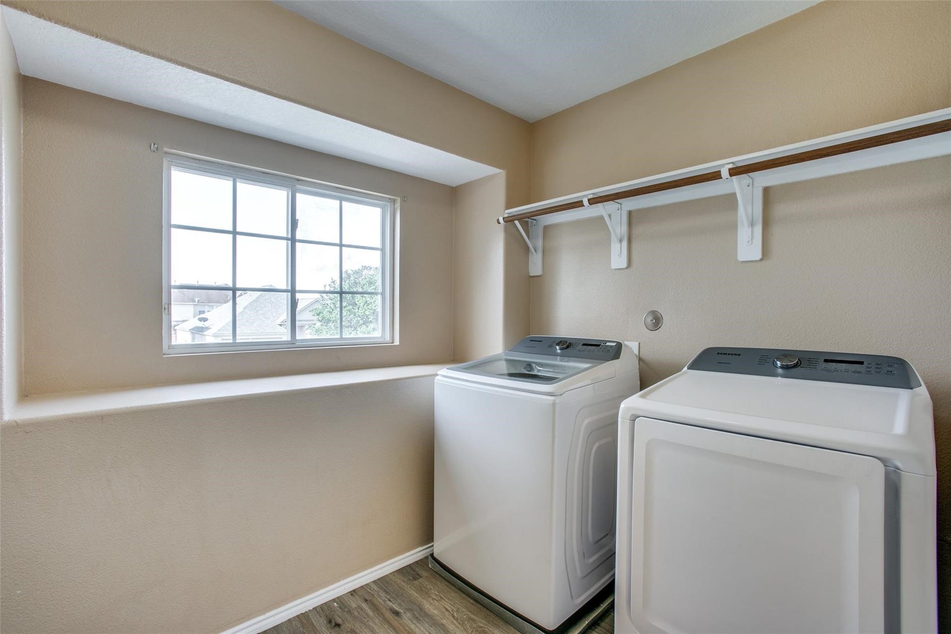 9907 Valance Way, Conroe, TX 77385 Laundry room inside comes included with both Washer and Dryer units!