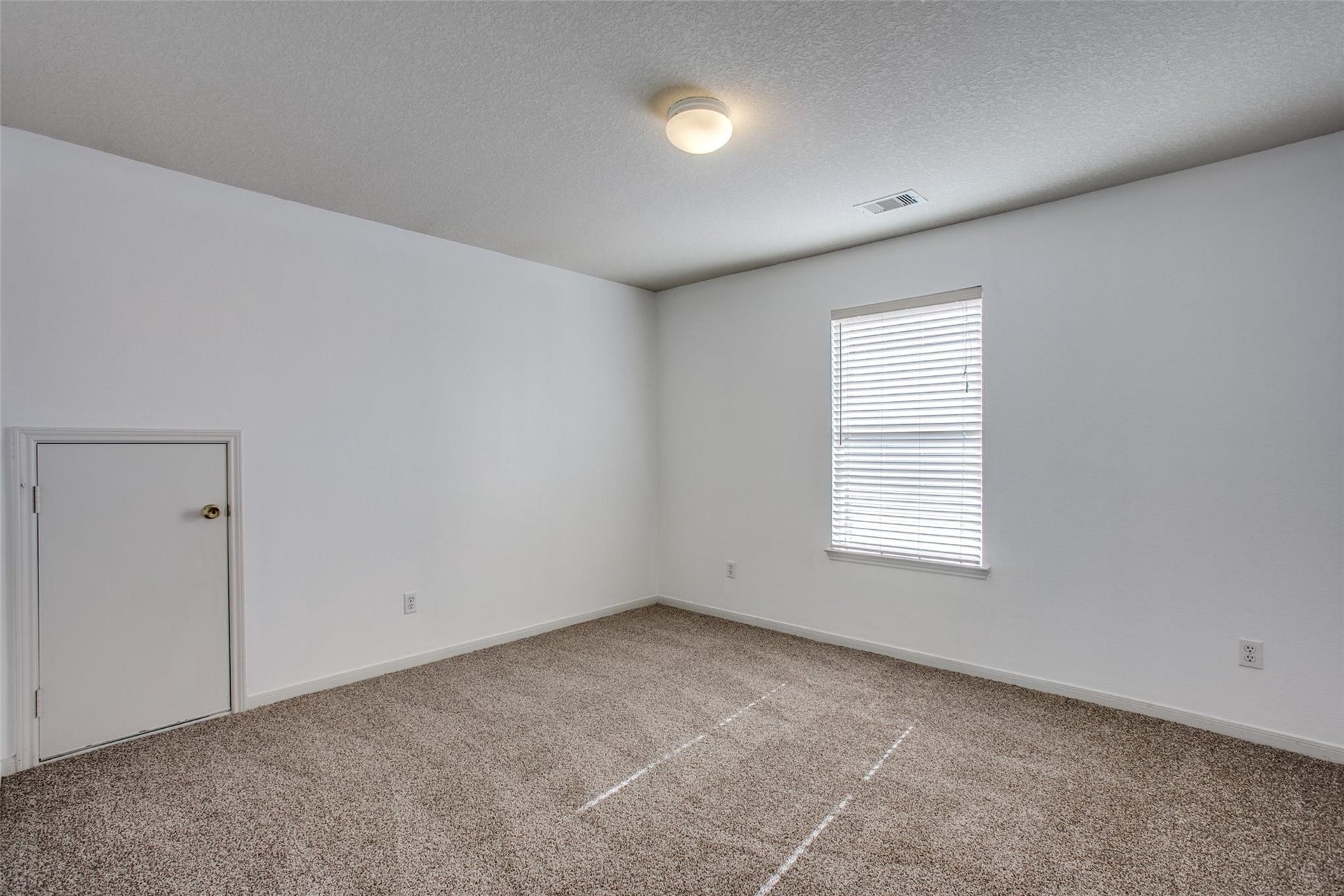 9907 Valance Way, Conroe, TX 77385 Bedroom 2