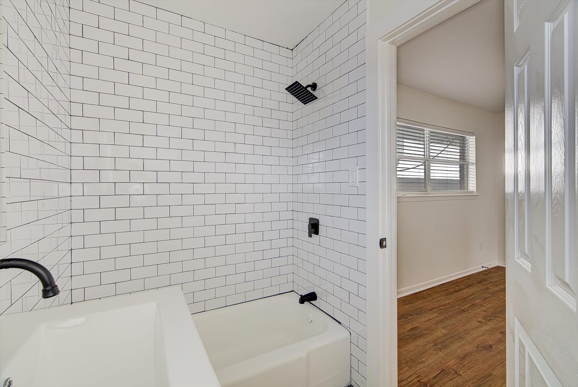 1915 McDuffie Street, #3, Houston, TX 77019 1915 McDuffie Street, #3, Houston, TX 77019