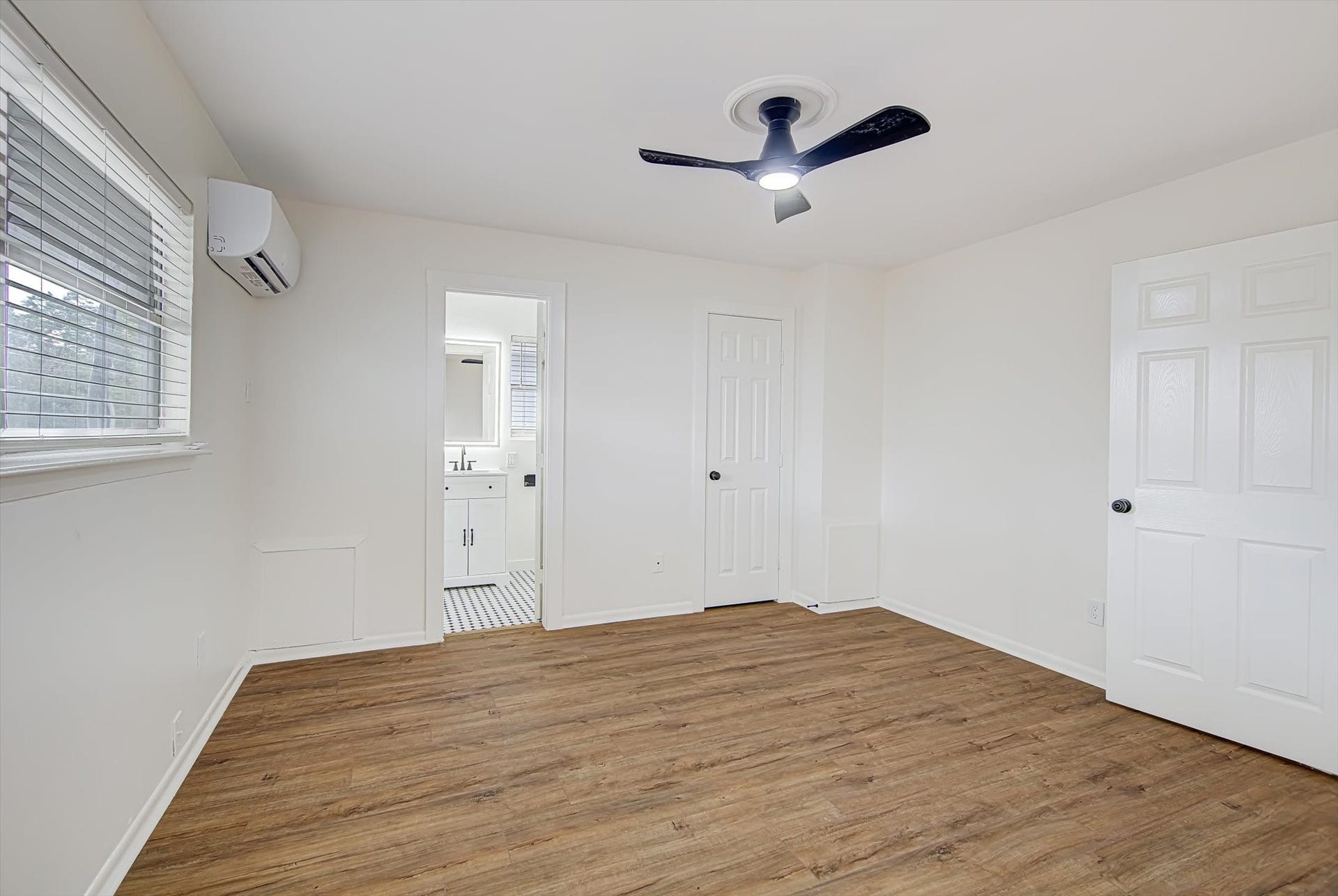 1915 McDuffie Street, #3, Houston, TX 77019 1915 McDuffie Street, #3, Houston, TX 77019