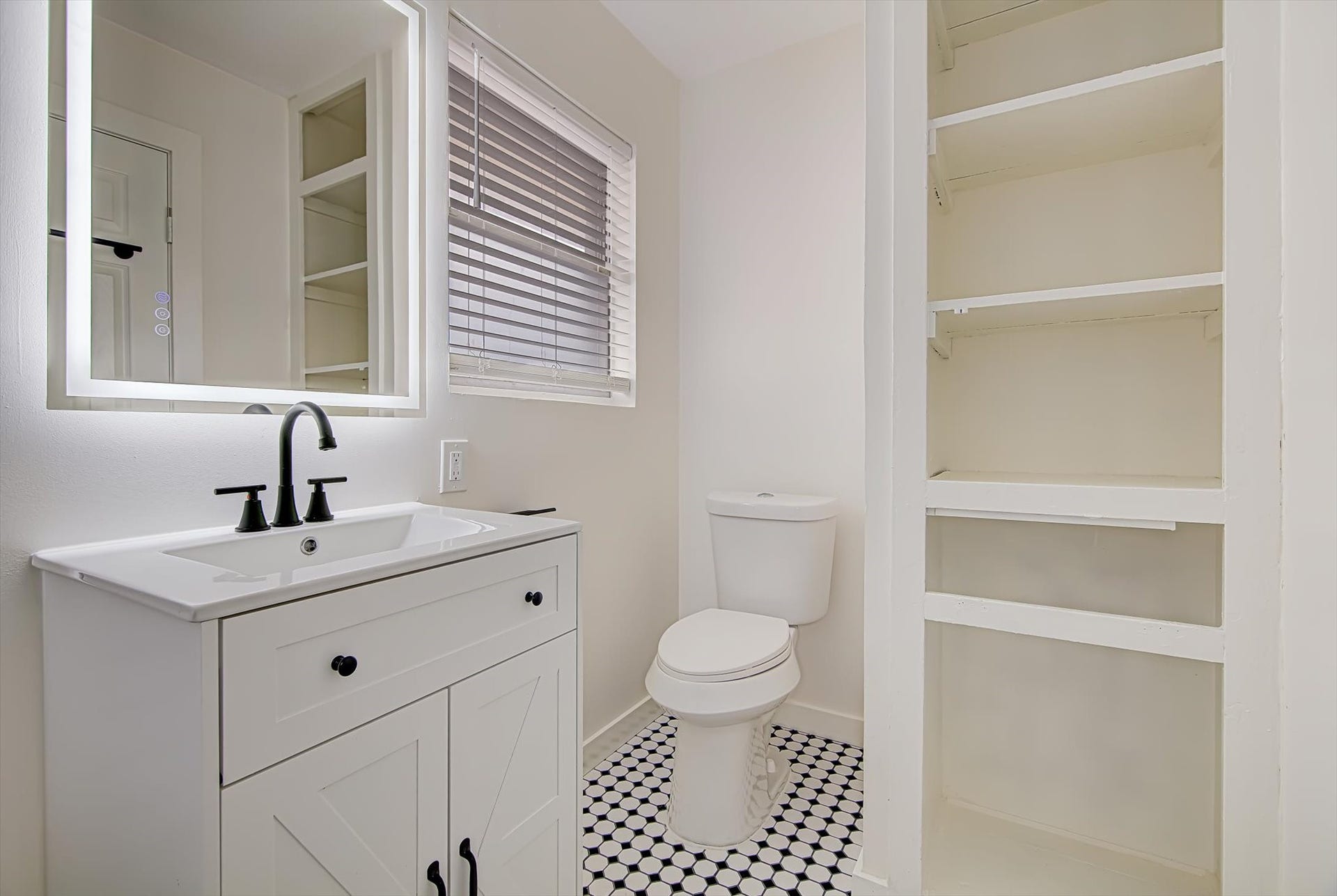 1915 McDuffie Street, #3, Houston, TX 77019 1915 McDuffie Street, #3, Houston, TX 77019