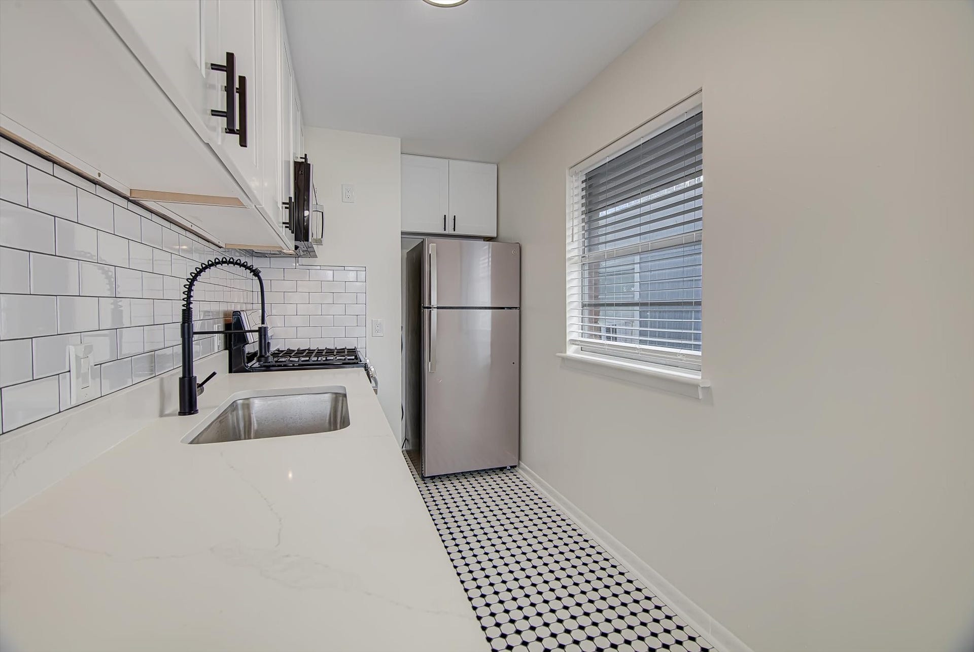 1915 McDuffie Street, #3, Houston, TX 77019 1915 McDuffie Street, #3, Houston, TX 77019