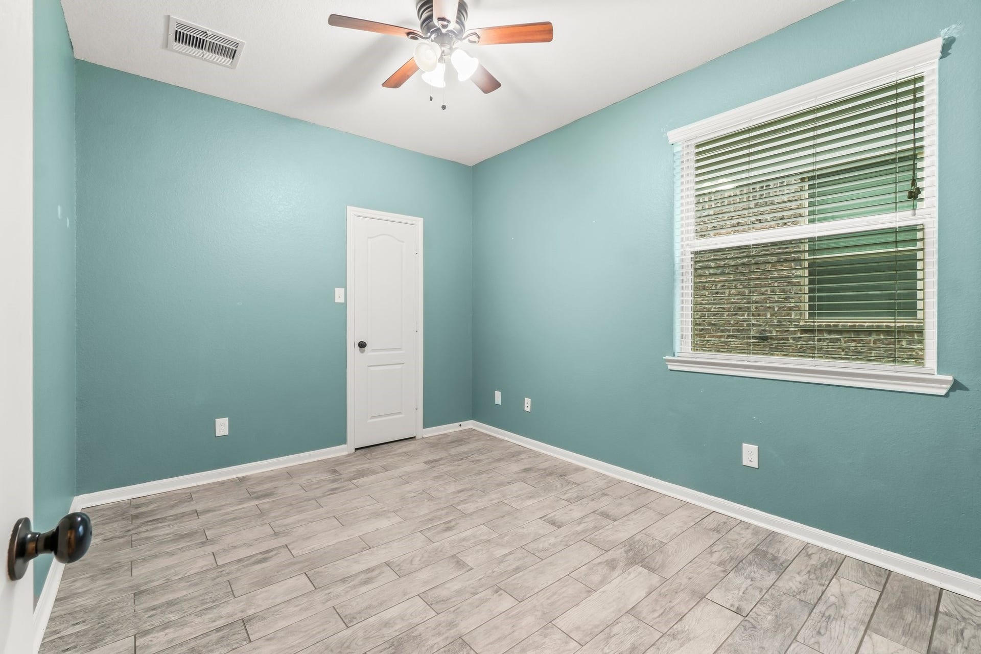 Bedroom - Down stairs