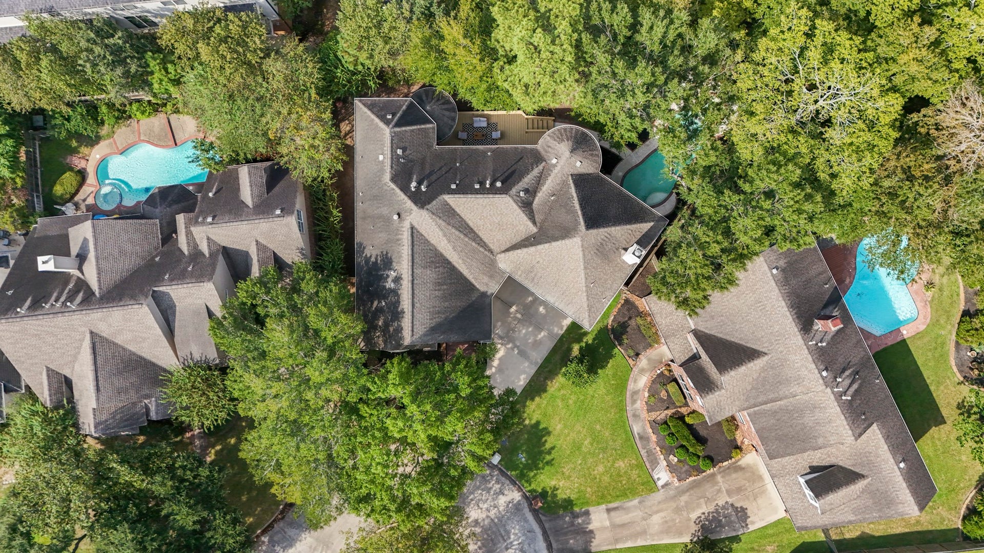 863 Plainwood Drive, Houston, TX 77079 Aerial view of the property