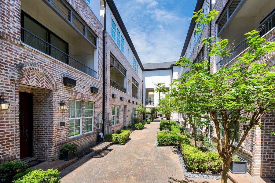 Property photo for 6072 Kansas Street, Houston, TX