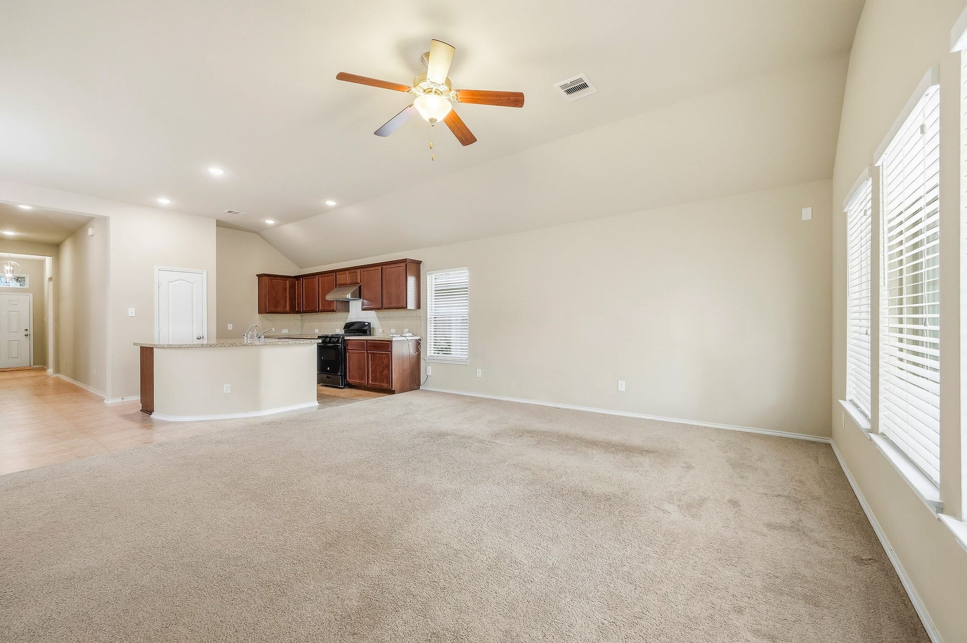 7126 Whitlow Wonder Lane, Houston, TX 77086