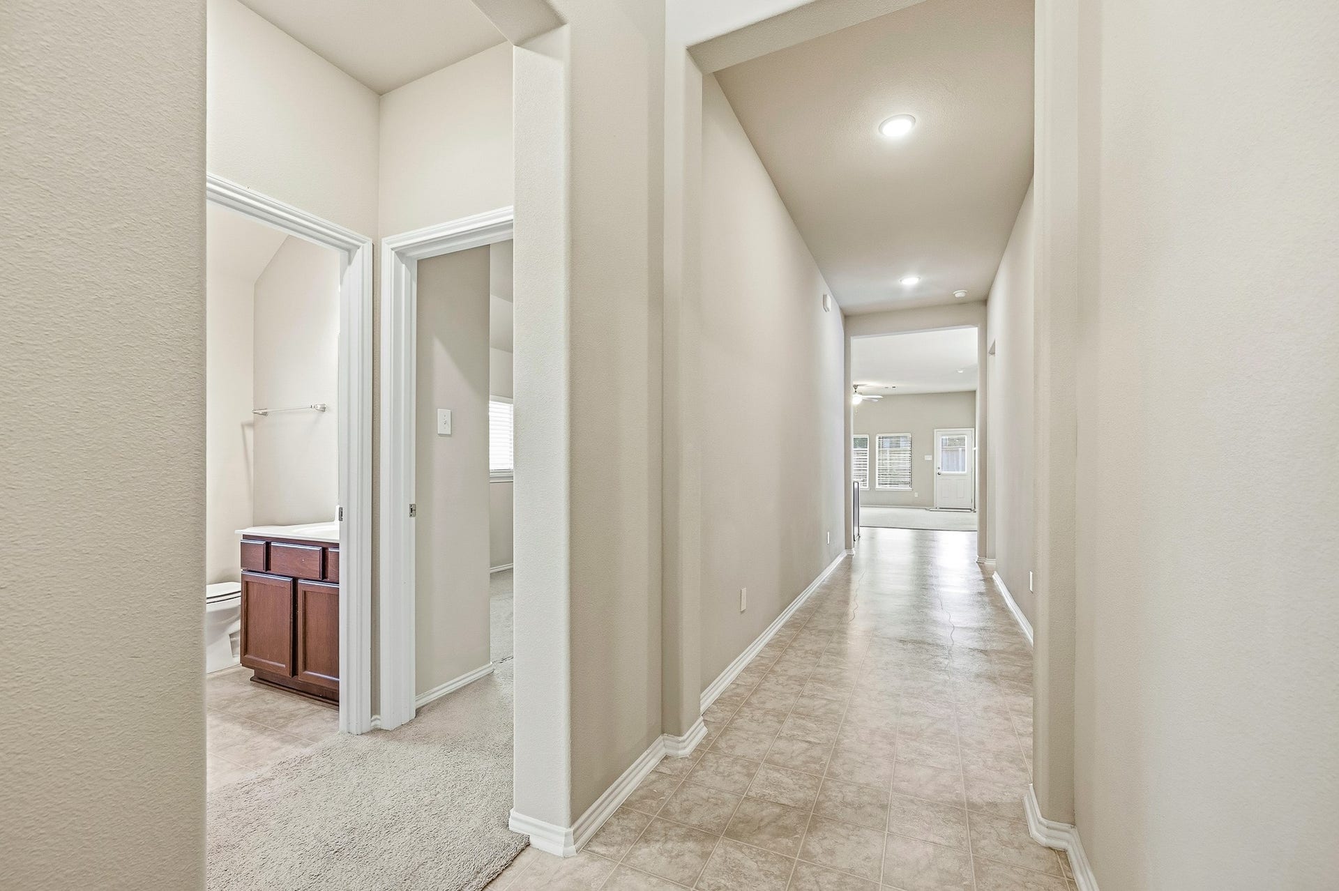 7126 Whitlow Wonder Lane, Houston, TX 77086