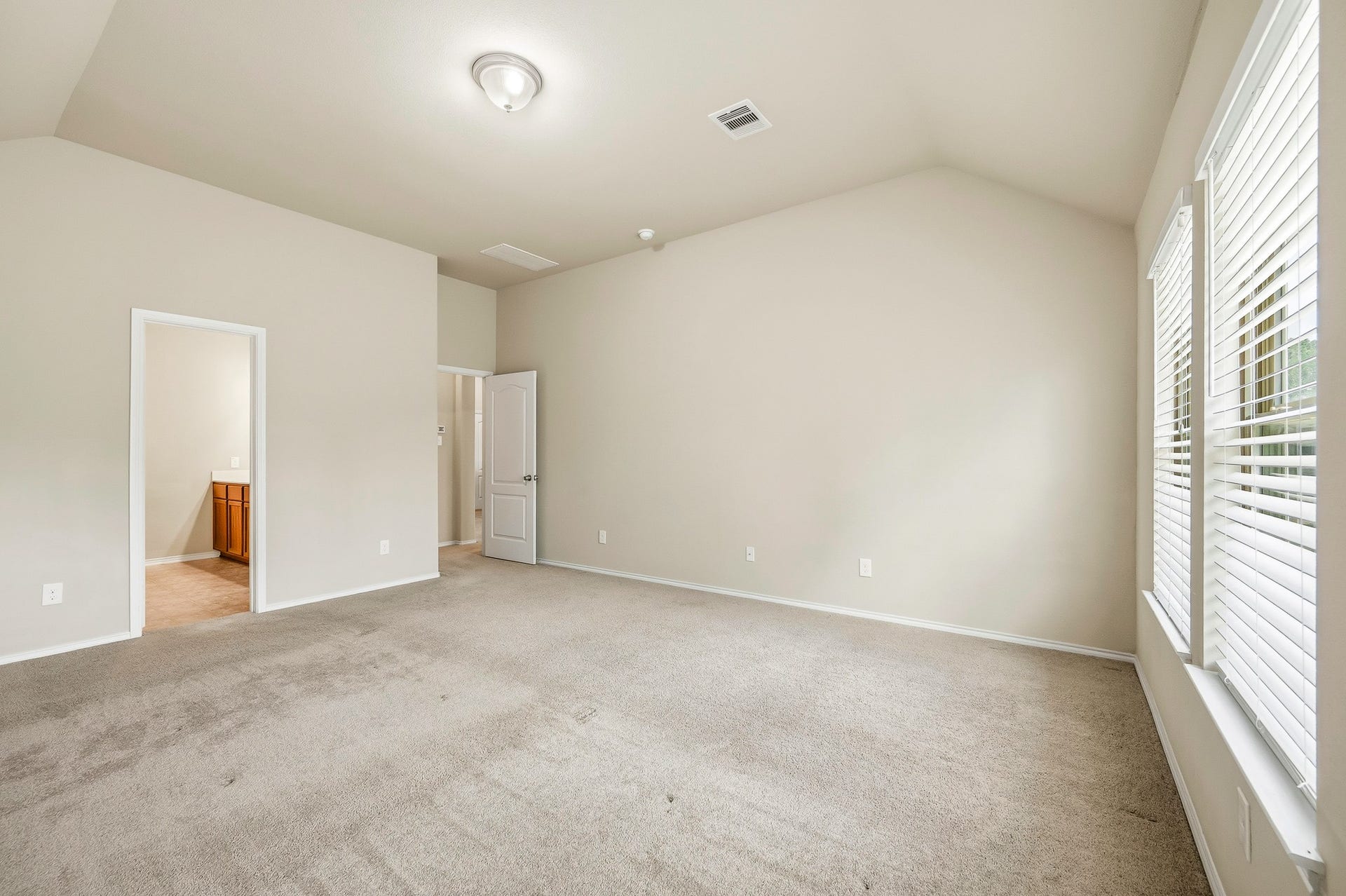 7126 Whitlow Wonder Lane, Houston, TX 77086