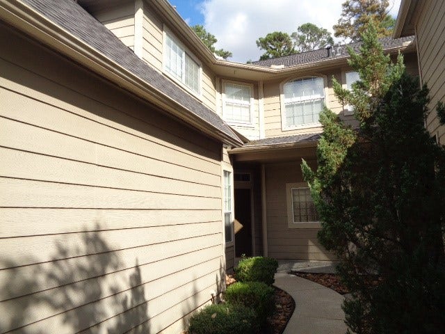 90 N Valley Oaks Circle, The Woodlands, TX 77382 90 N Valley Oaks Circle, The Woodlands, TX 77382