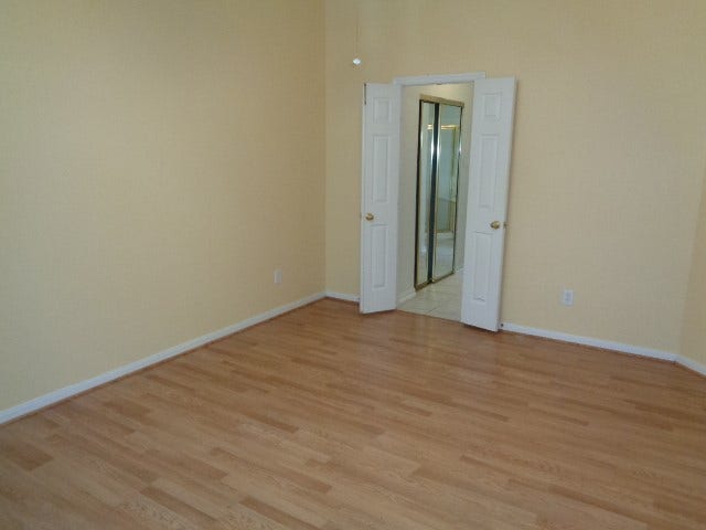 90 N Valley Oaks Circle, The Woodlands, TX 77382 90 N Valley Oaks Circle, The Woodlands, TX 77382