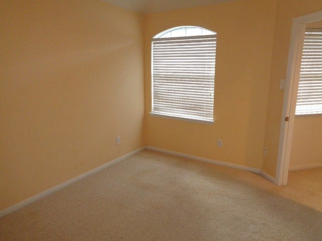 90 N Valley Oaks Circle, The Woodlands, TX 77382 90 N Valley Oaks Circle, The Woodlands, TX 77382
