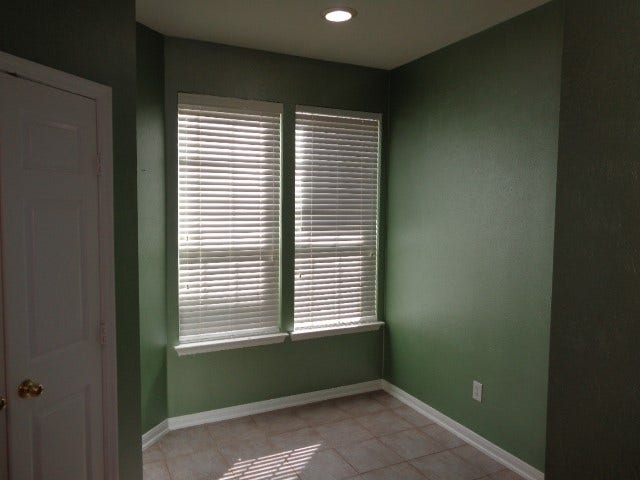 90 N Valley Oaks Circle, The Woodlands, TX 77382 90 N Valley Oaks Circle, The Woodlands, TX 77382