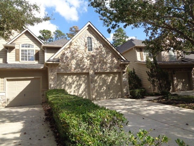 90 N Valley Oaks Circle, The Woodlands, TX 77382 90 N Valley Oaks Circle, The Woodlands, TX 77382
