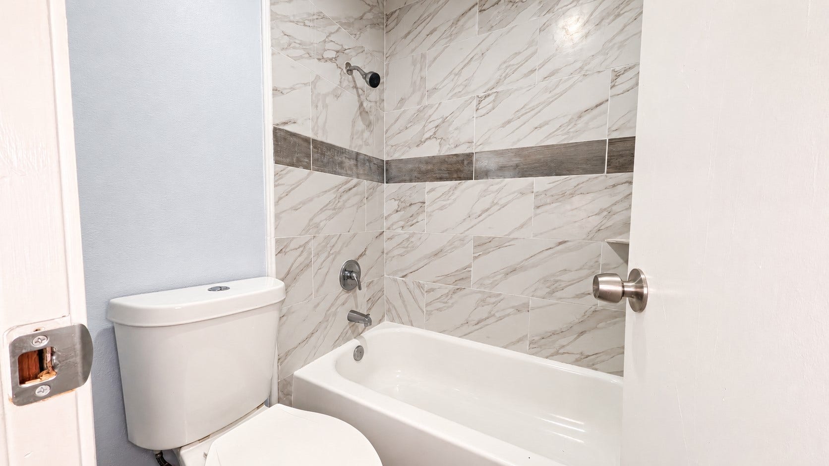 12829 Clarewood Drive, Houston, TX 77072 12829 Clarewood Drive, Houston, TX 77072