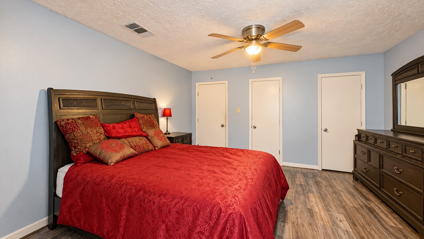 12829 Clarewood Drive, Houston, TX 77072 12829 Clarewood Drive, Houston, TX 77072