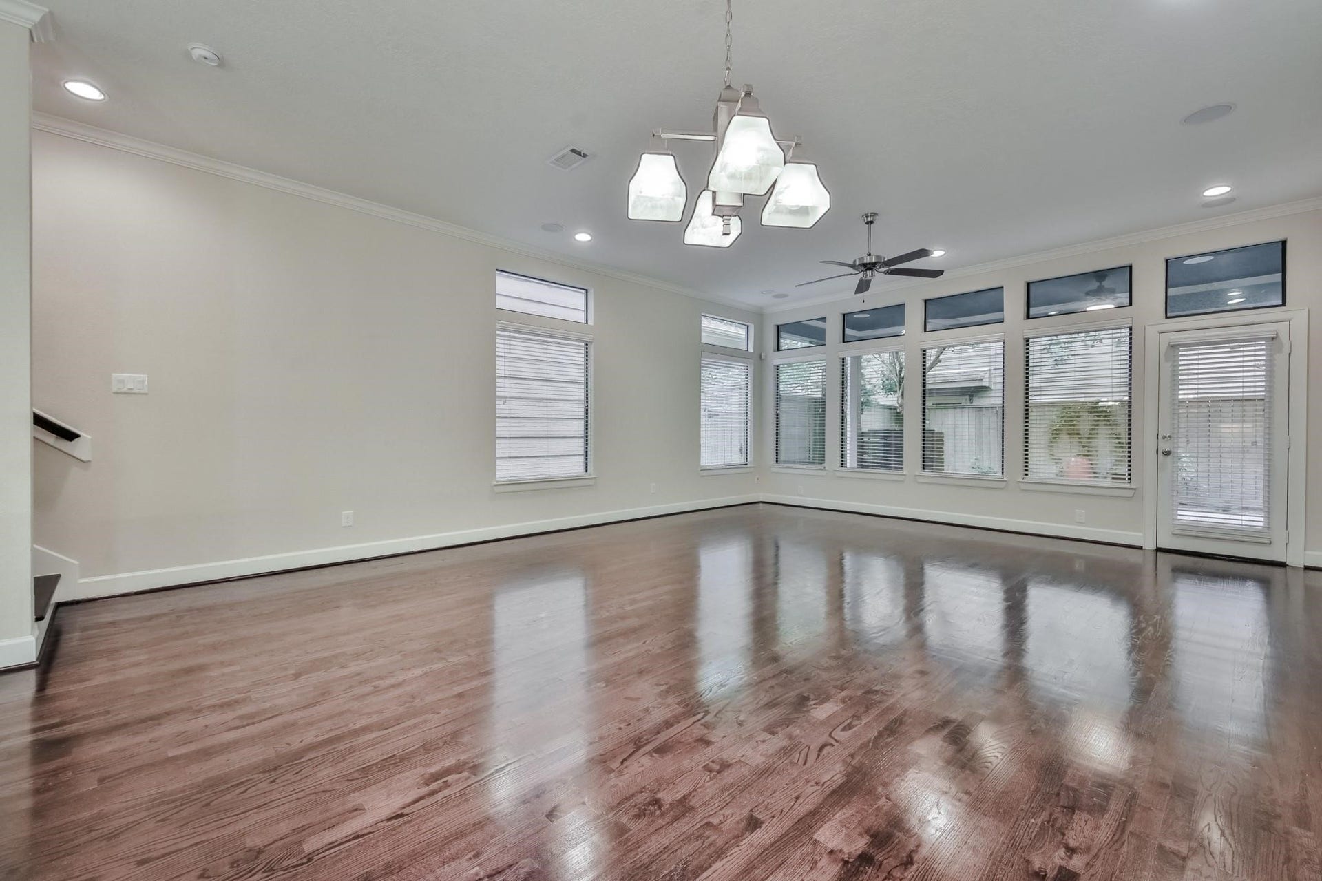 5337 Kansas Street, #D, Houston, TX 77007 5337 Kansas Street, #D, Houston, TX 77007