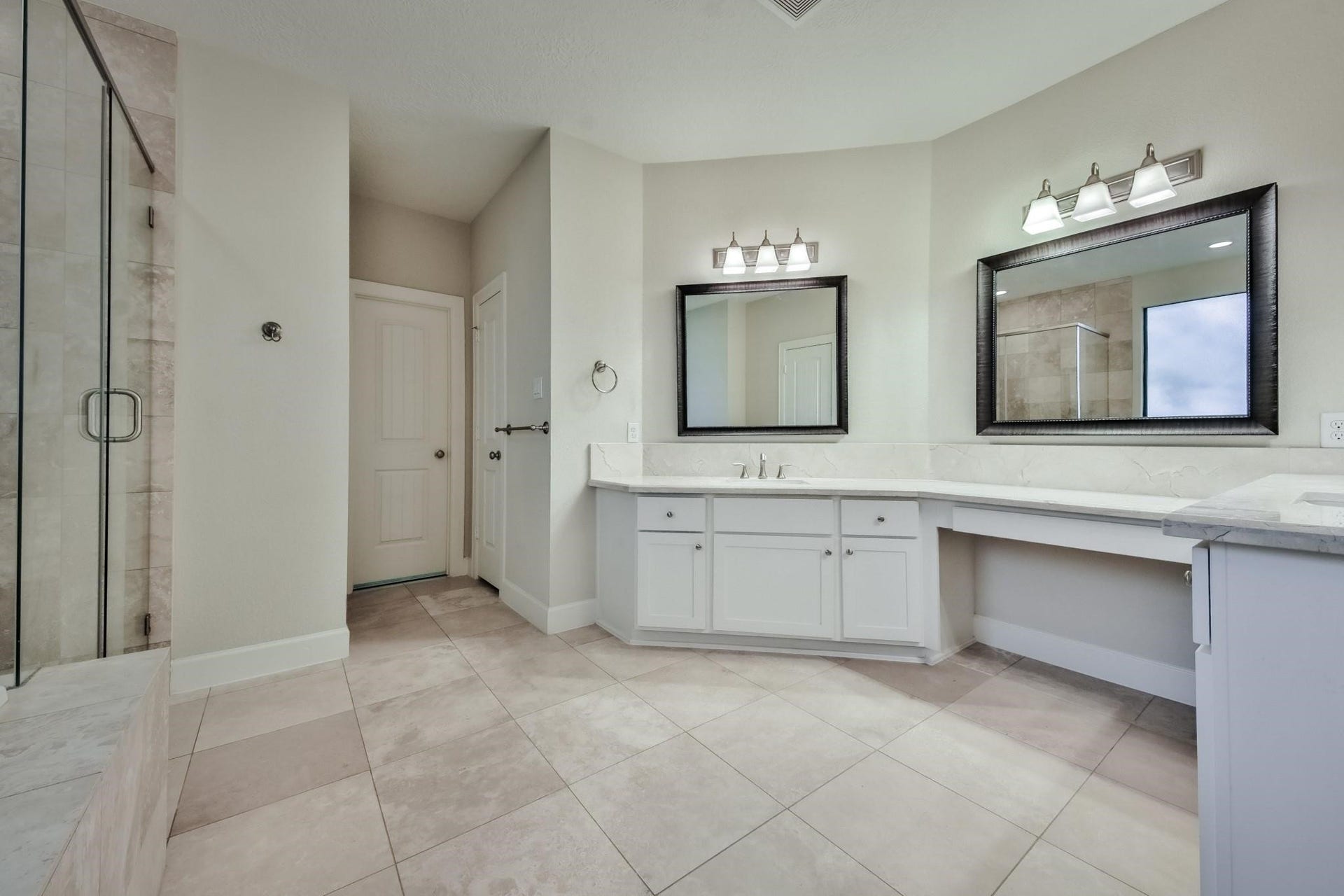 5337 Kansas Street, #D, Houston, TX 77007 5337 Kansas Street, #D, Houston, TX 77007