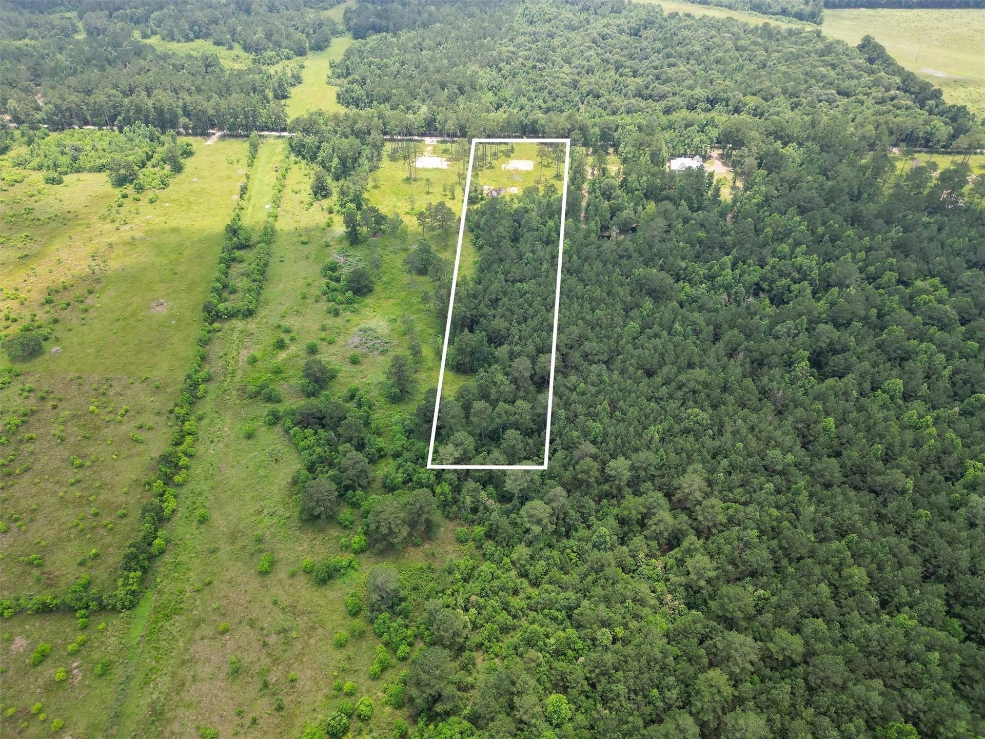 700 County Road 301 N, Dayton, TX 77535 700 County Road 301 N, Dayton, TX 77535