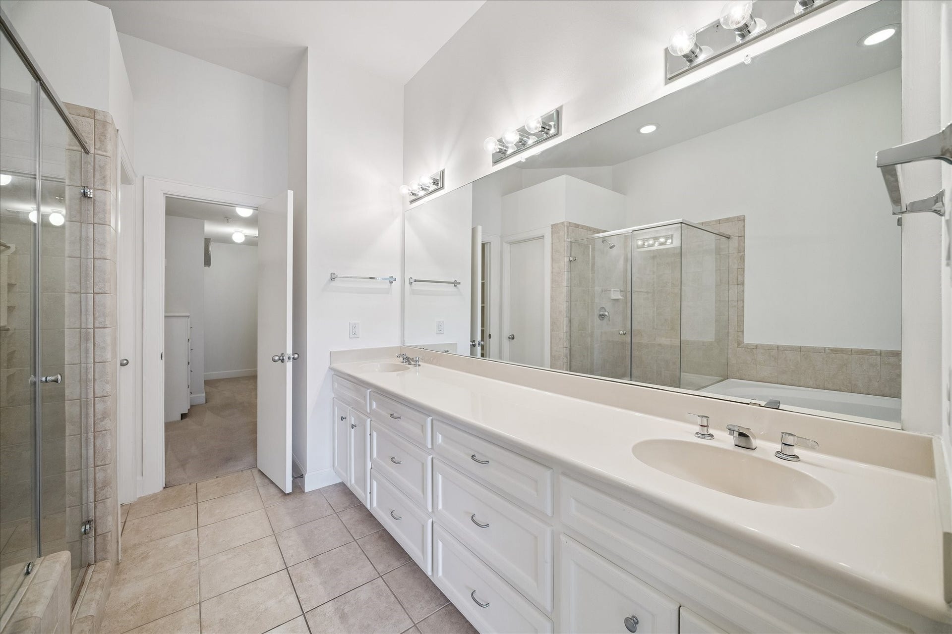 648 Westcross Street, #303, Houston, TX 77018 648 Westcross Street, #303, Houston, TX 77018