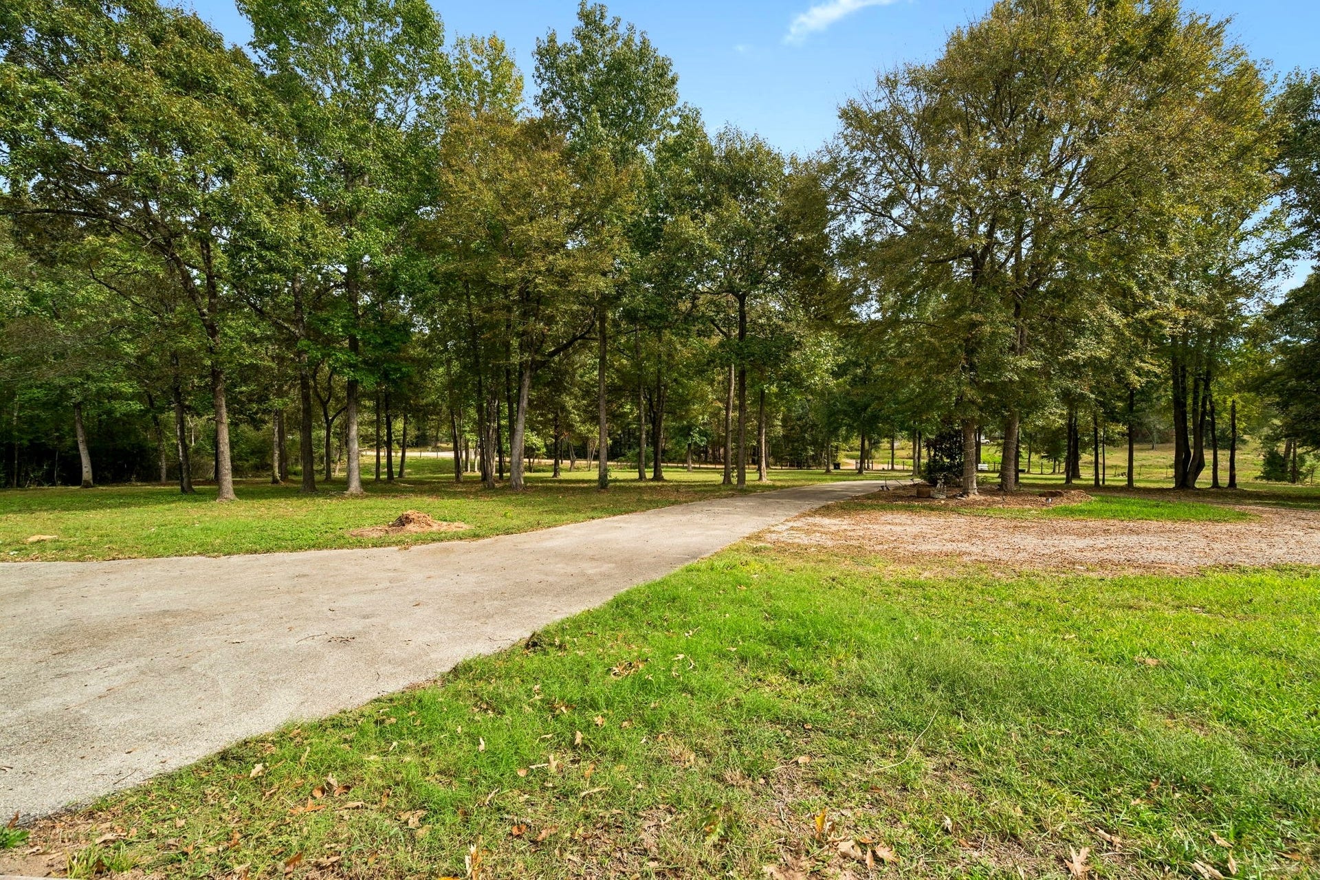 12225 High Fire Road, Montgomery, TX 77356 Gated Driveway entry