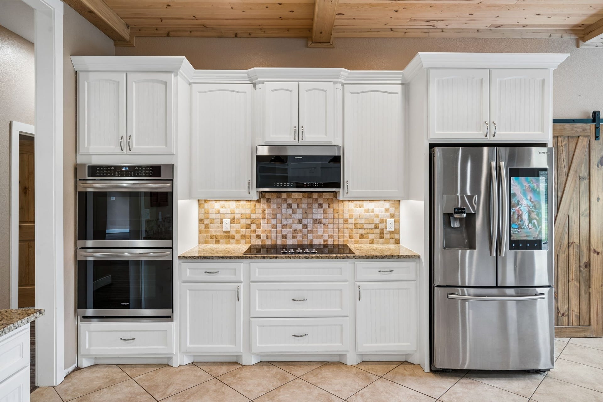 12225 High Fire Road, Montgomery, TX 77356 Ready for your next Holiday.