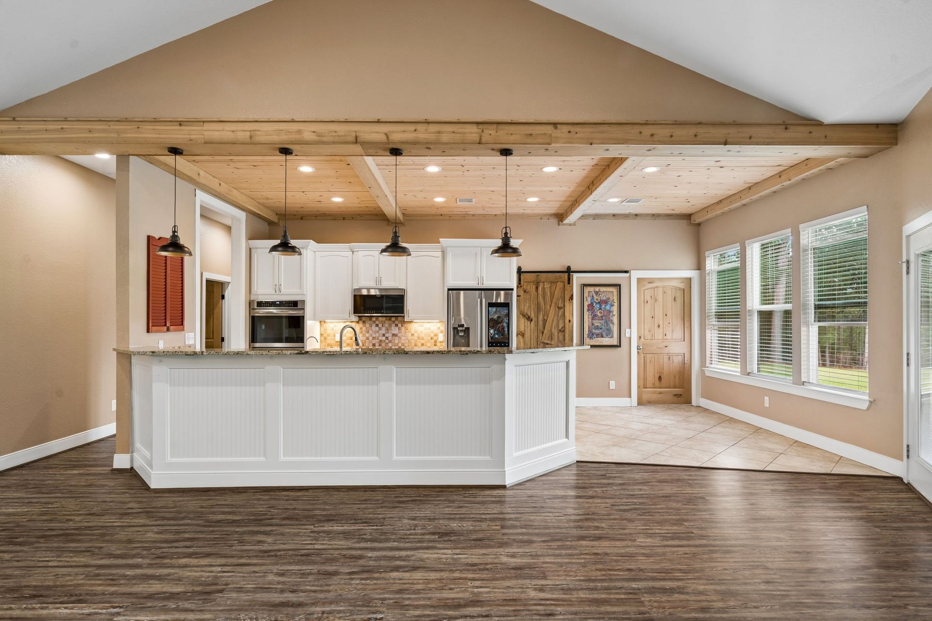 12225 High Fire Road, Montgomery, TX 77356 Kitchen with eat in area