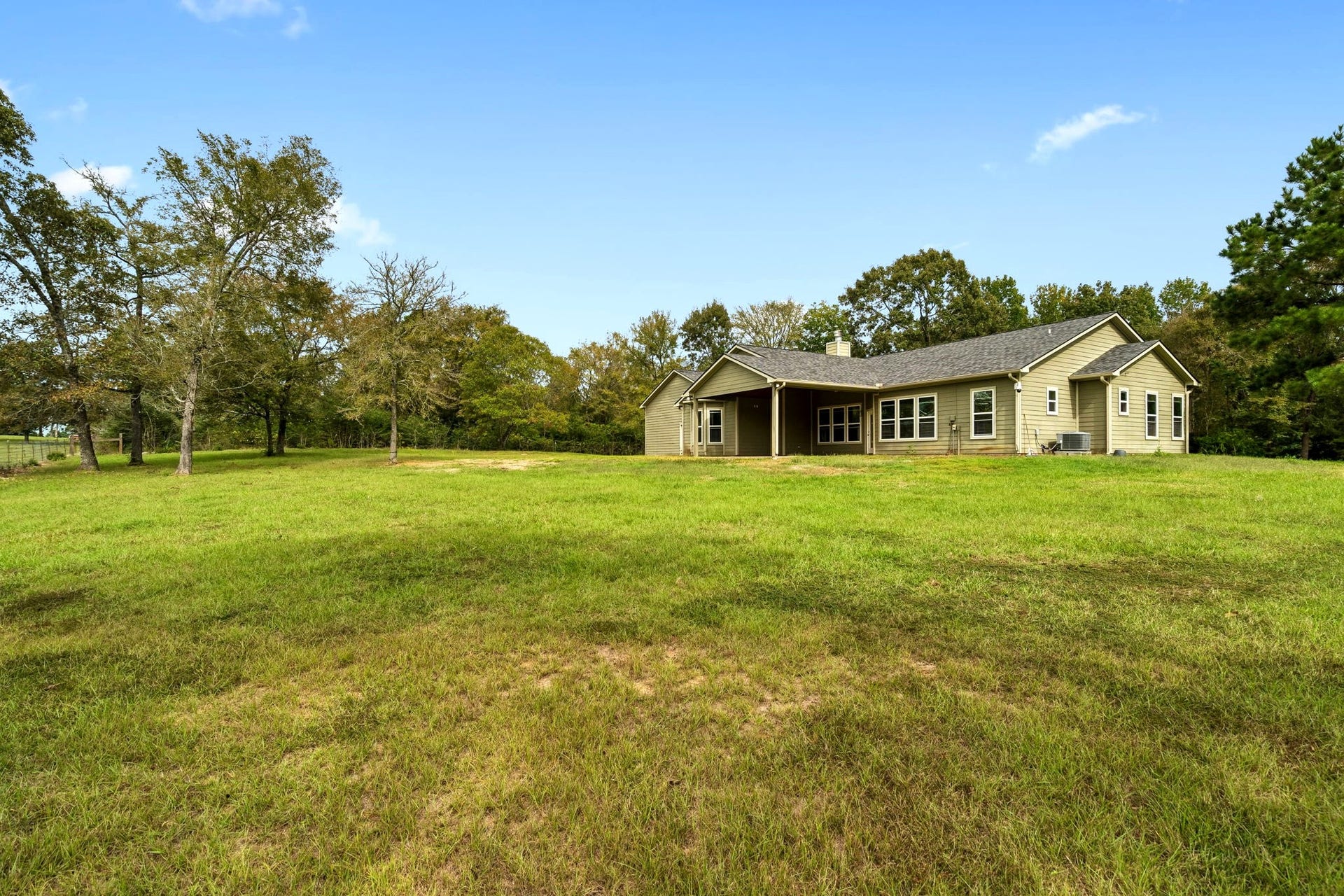 12225 High Fire Road, Montgomery, TX 77356 Plenty of space for a pool and playground.