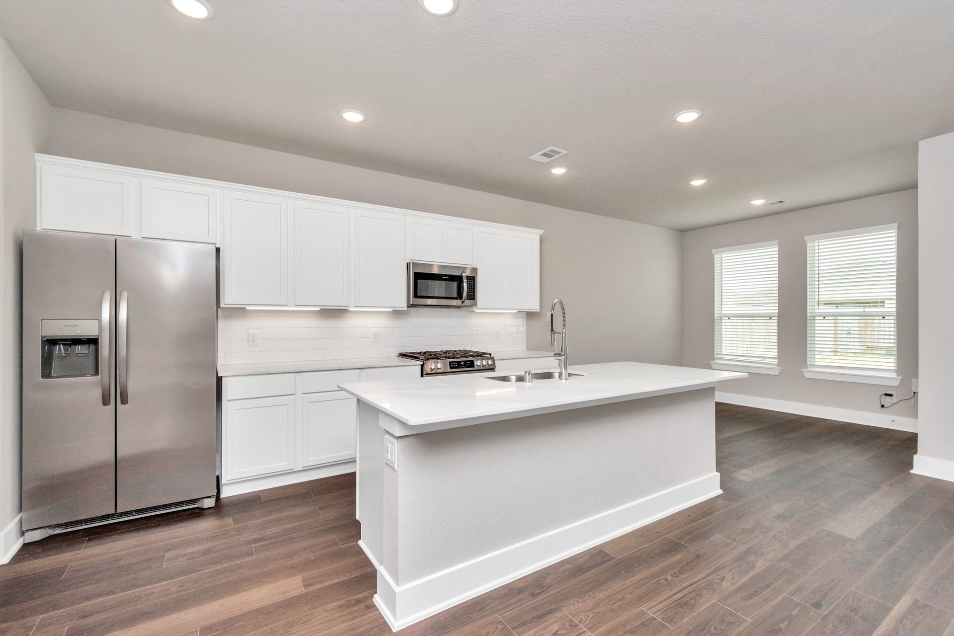 1233 Scarlet Creek Drive, Rosharon, TX 77583 1233 Scarlet Creek Drive, Rosharon, TX 77583