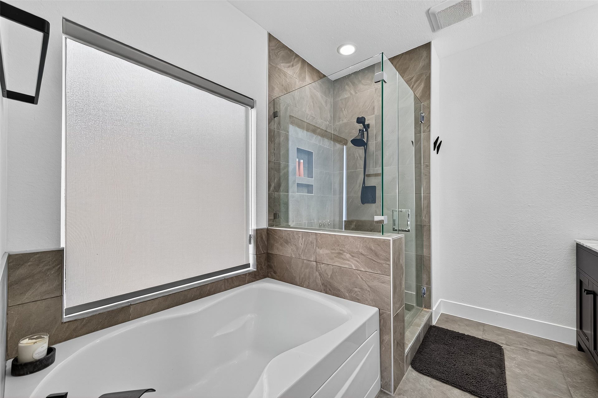 10021 Hillside Bayou Drive, Houston, TX 77080 10021 Hillside Bayou Drive, Houston, TX 77080