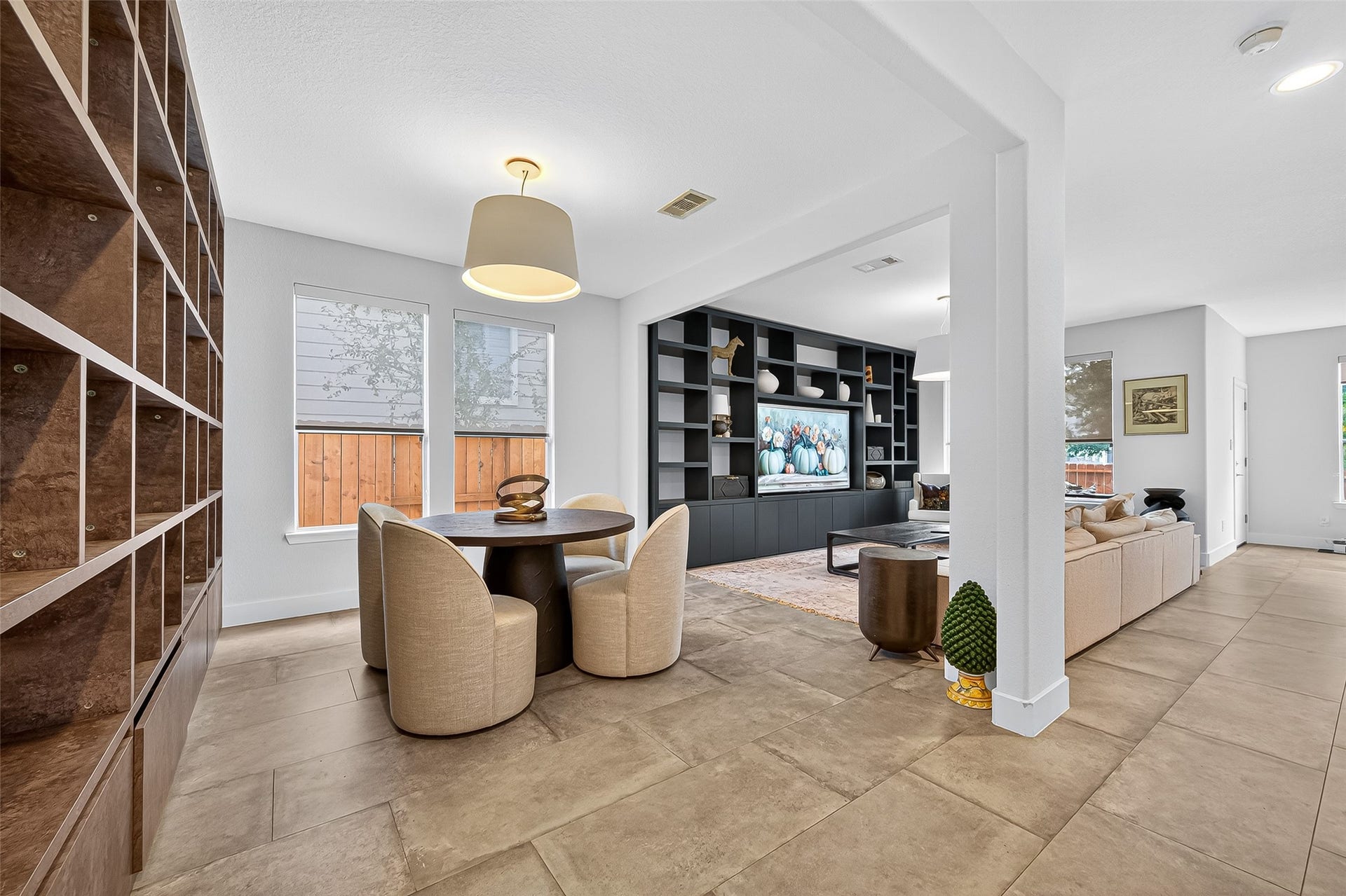 10021 Hillside Bayou Drive, Houston, TX 77080 10021 Hillside Bayou Drive, Houston, TX 77080