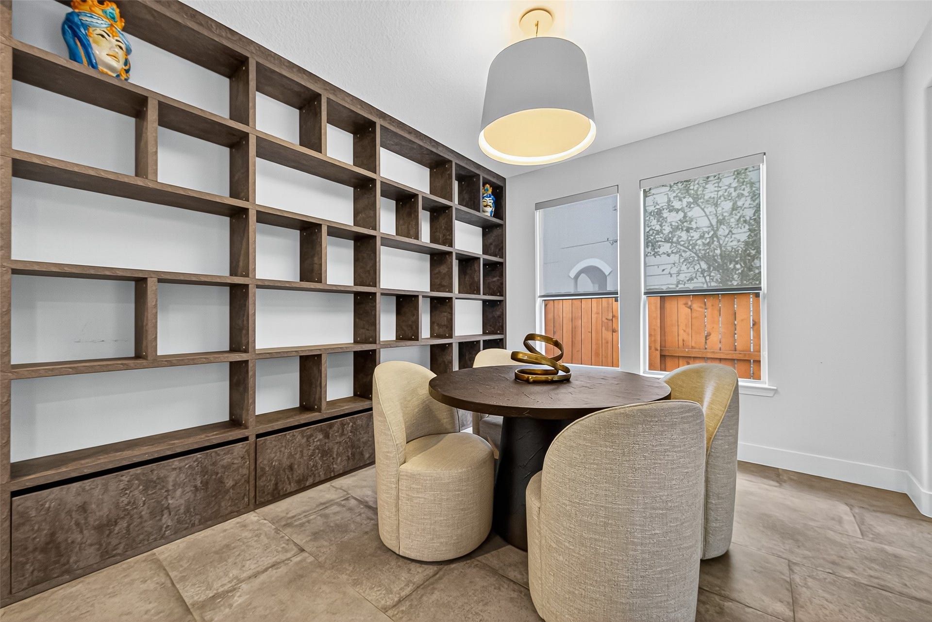 10021 Hillside Bayou Drive, Houston, TX 77080 10021 Hillside Bayou Drive, Houston, TX 77080