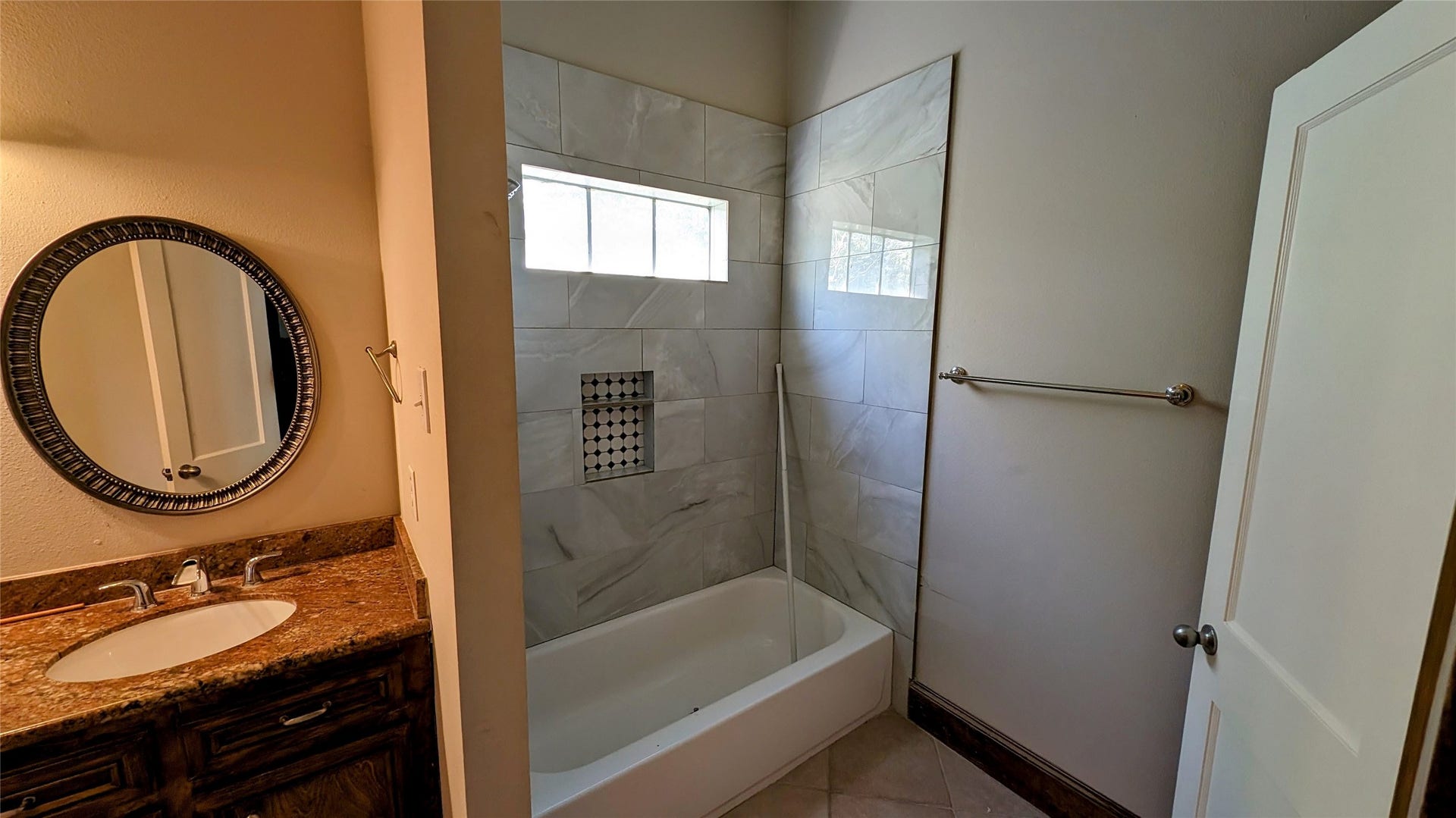 702 Paschall Street, #B, Houston, TX 77009
