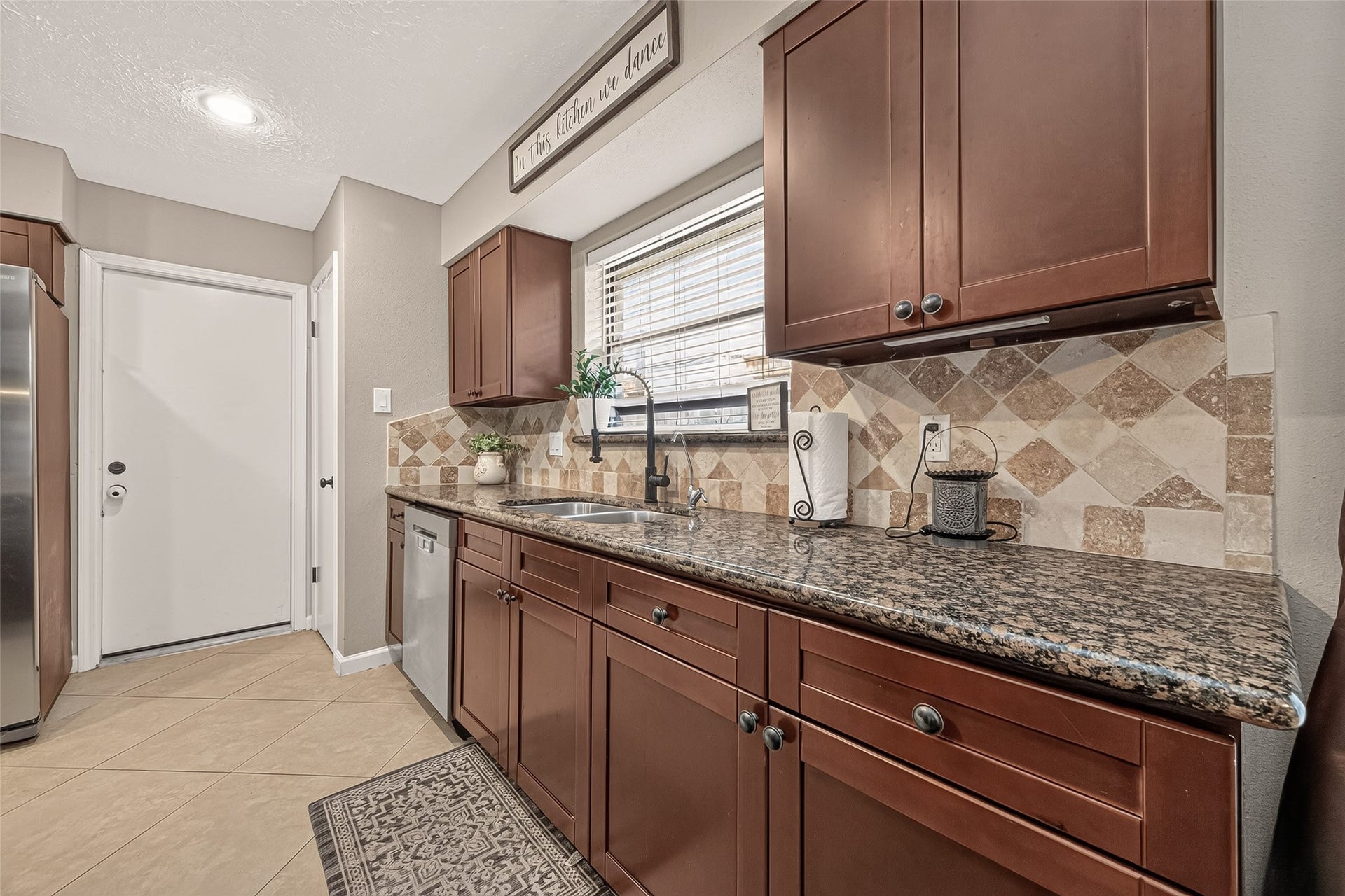 7522 Cavesson Drive, Cypress, TX 77433