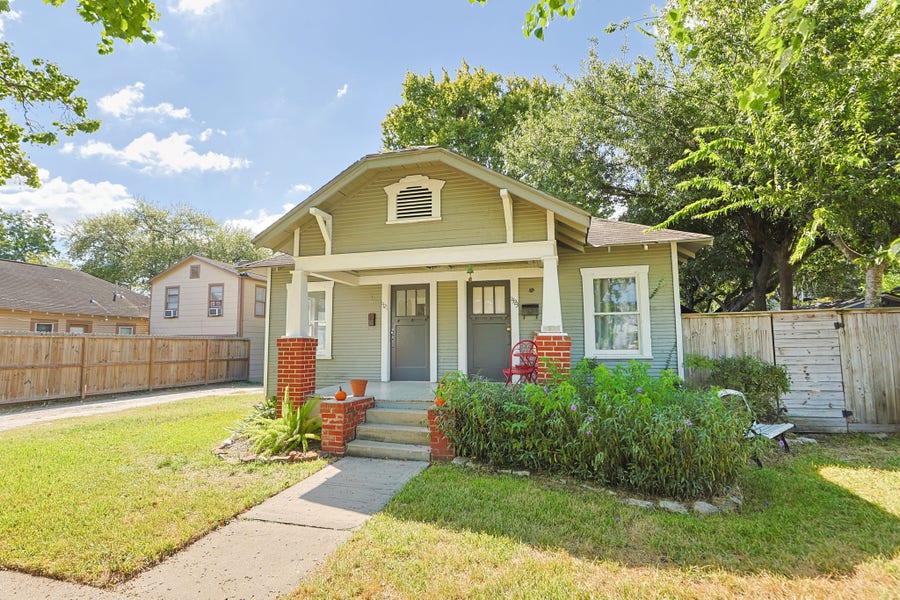 Property photo for 1321 Beverly Street, Houston, TX