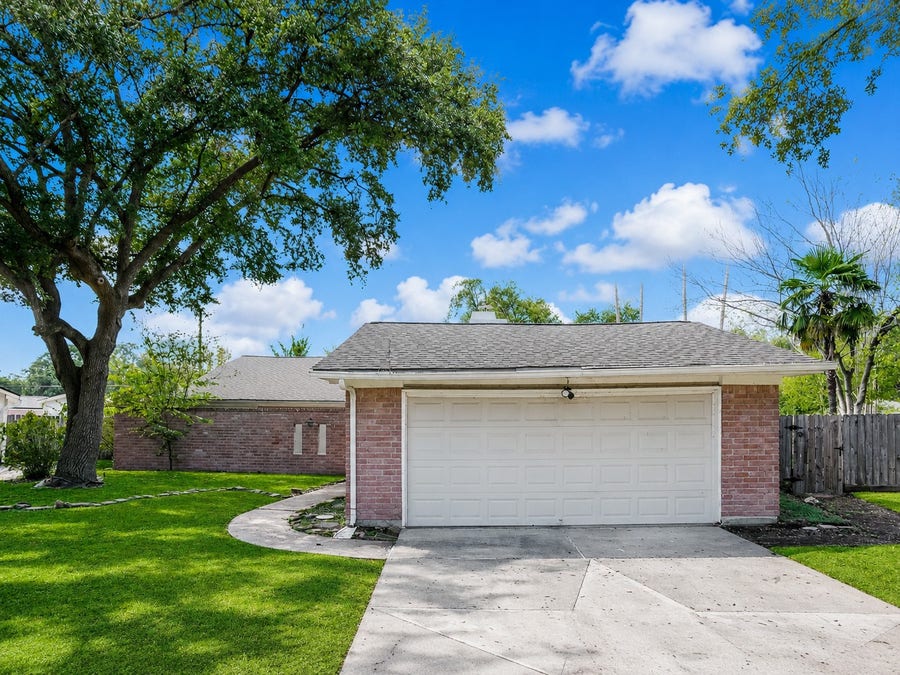 Property photo for 14918 Thorough Good Lane, Houston, TX