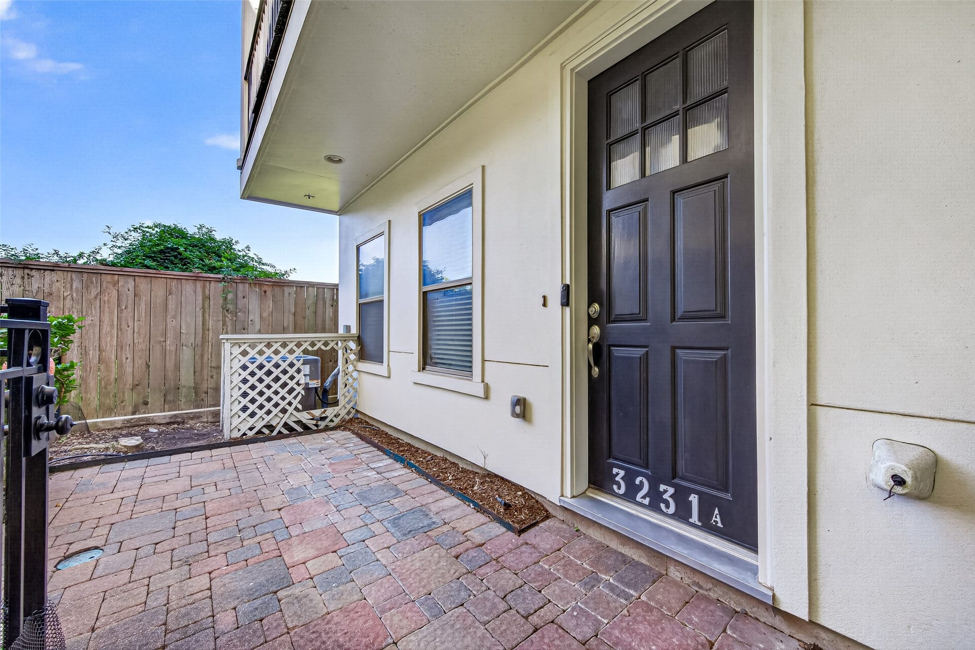 3231 Maxroy Street, #A, Houston, TX 77008 3231 Maxroy Street, #A, Houston, TX 77008