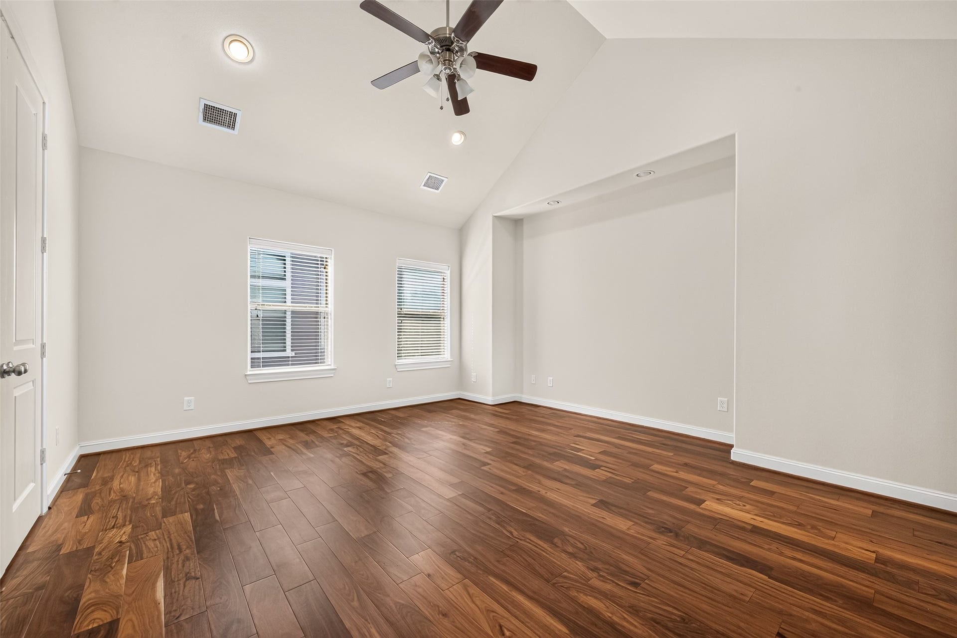 3231 Maxroy Street, #A, Houston, TX 77008 3231 Maxroy Street, #A, Houston, TX 77008