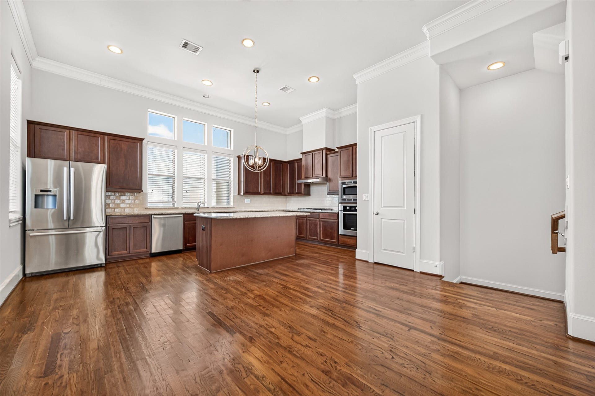3231 Maxroy Street, #A, Houston, TX 77008 3231 Maxroy Street, #A, Houston, TX 77008