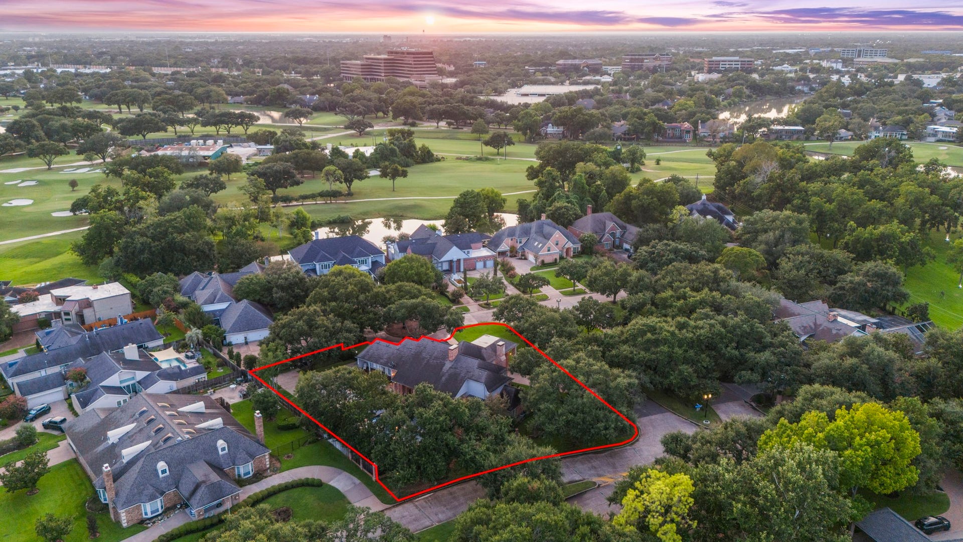 Beautifully situated next to the scenic Sugar Creek Country Club Golf Course featuring a traditional 27-hole course designed by Robert Trent Jones, Sr.