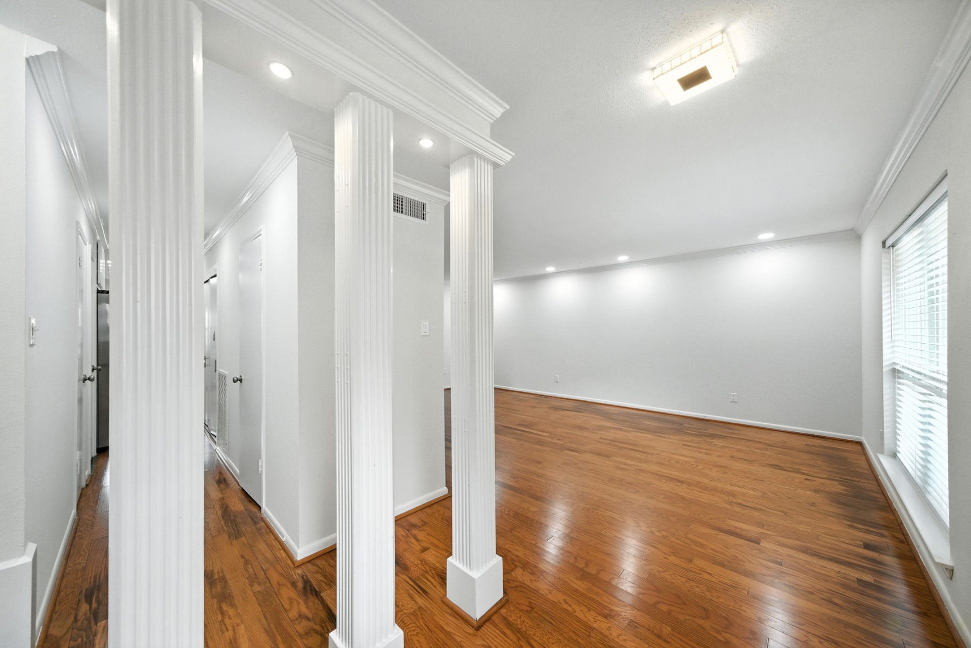 6468 Burgoyne Road, #51, Houston, TX 77057 6468 Burgoyne Road, #51, Houston, TX 77057
