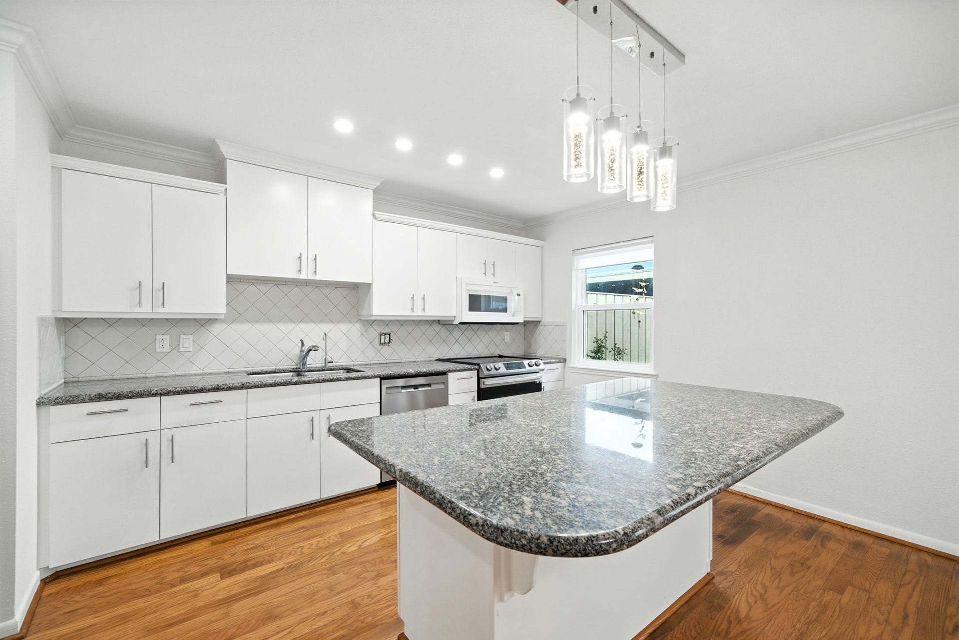 6468 Burgoyne Road, #51, Houston, TX 77057 6468 Burgoyne Road, #51, Houston, TX 77057