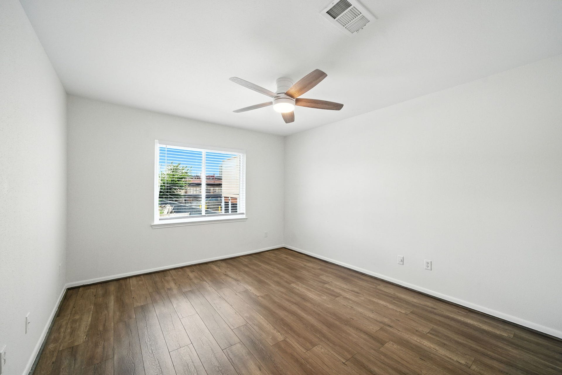 6468 Burgoyne Road, #51, Houston, TX 77057 6468 Burgoyne Road, #51, Houston, TX 77057