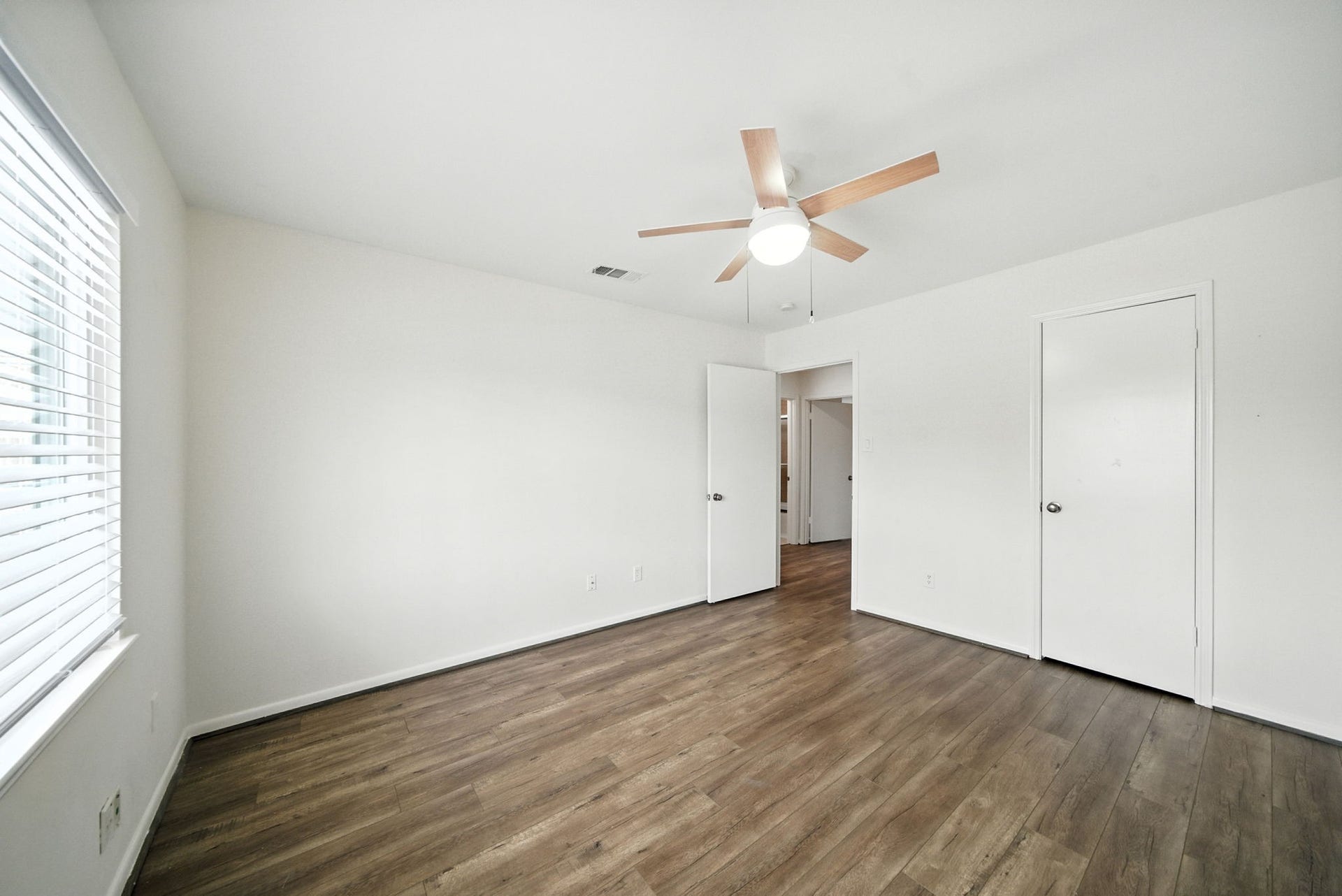 6468 Burgoyne Road, #51, Houston, TX 77057 6468 Burgoyne Road, #51, Houston, TX 77057