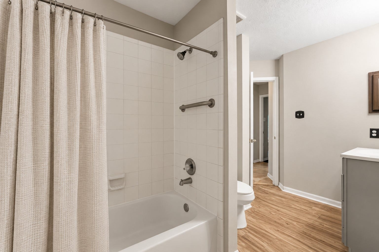 14319 Floret Estates Court, Cypress, TX 77429 Full bath 2