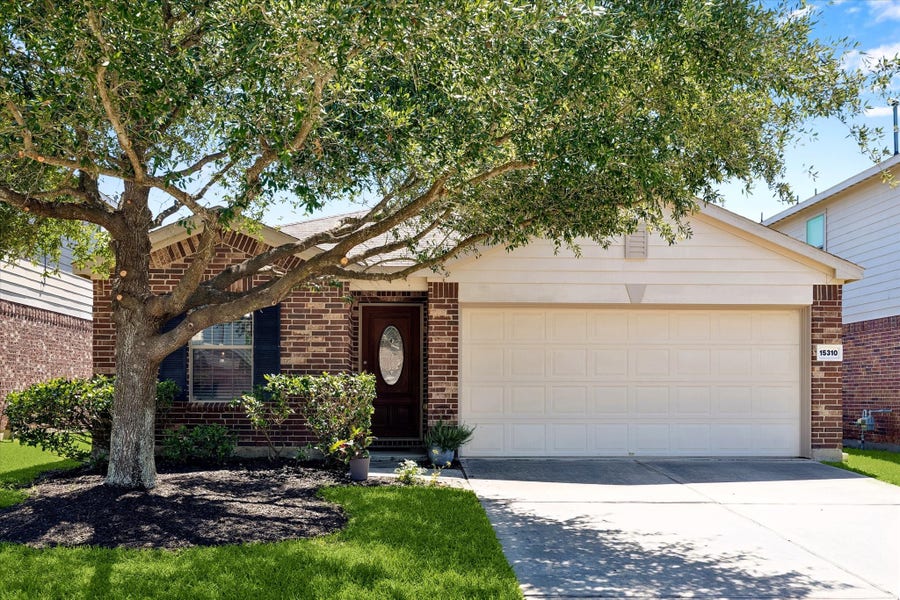 Property photo for 15310 Sableton Crest Lane, Cypress, TX