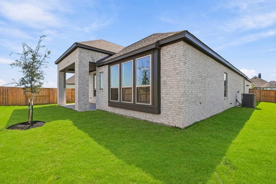 6435 Redwood Forest Drive, Manvel, TX 77578 Modern Exterior and Outdoor Space