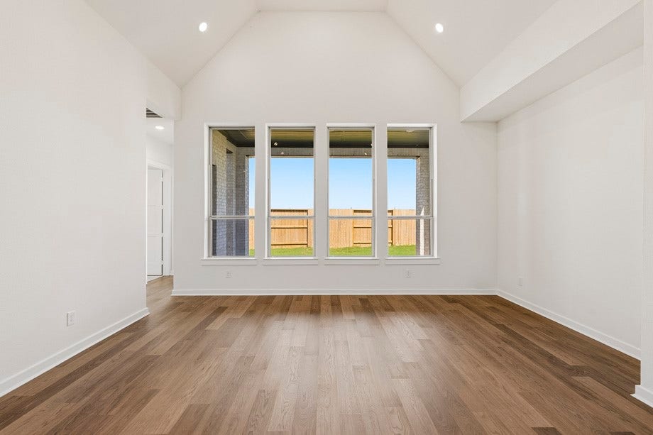 6435 Redwood Forest Drive, Manvel, TX 77578 Big Windows, Beautiful Floors