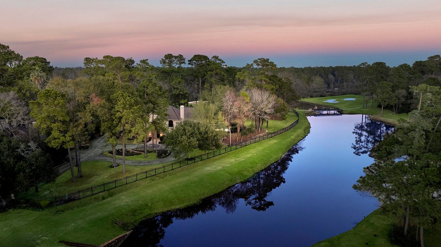 32 Palmer Woods Drive, The Woodlands, TX 77381 32 Palmer Woods Drive, The Woodlands, TX 77381